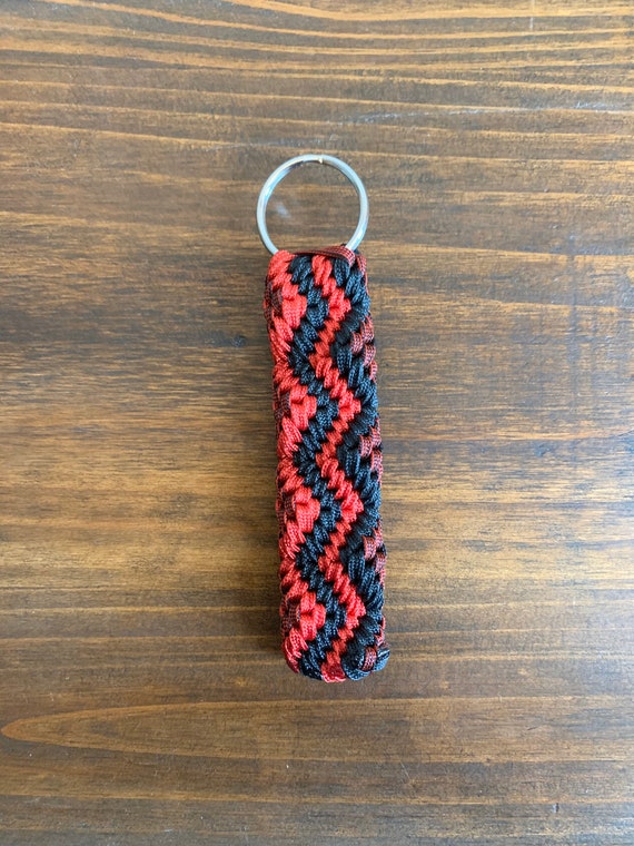 5-string Red & Black Zigzag Paracord Keychain Georgia UGA 