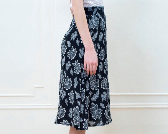 black floral skirt medium | black white flower pr… - image 4