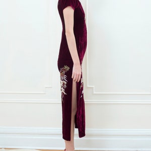 80s burgundy velvet cheongsam dress floral chinese sheath dress purple high neck evening dress image 4