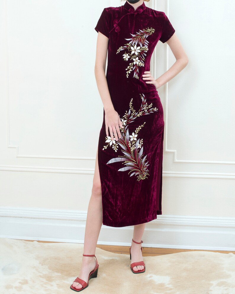 80s burgundy velvet cheongsam dress floral chinese sheath dress purple high neck evening dress image 2