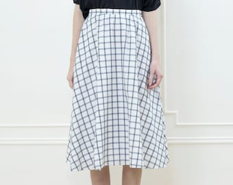 white plaid midi skirt small | 80s high waisted minimalist cotton full circle skirt | a line windowpane check skirt | 25 waist skirt