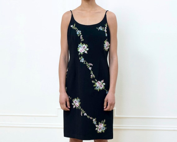 black floral cocktail dress medium | fitted little