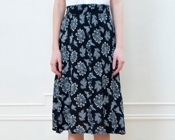 black floral skirt medium | black white flower pr… - image 1