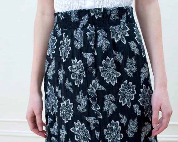 black floral skirt medium | black white flower pr… - image 2