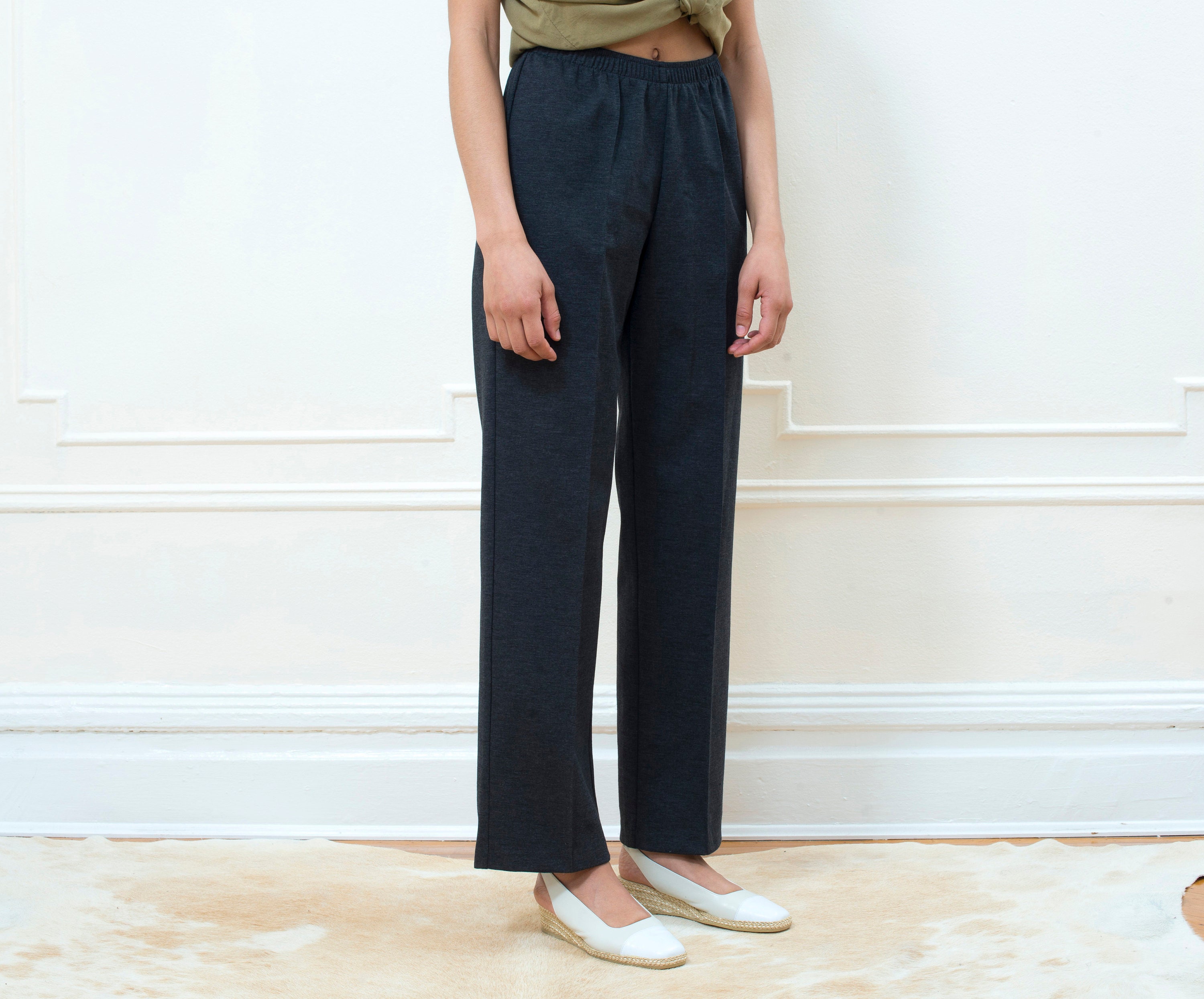 Gray High Waisted Pleated Pants 28 