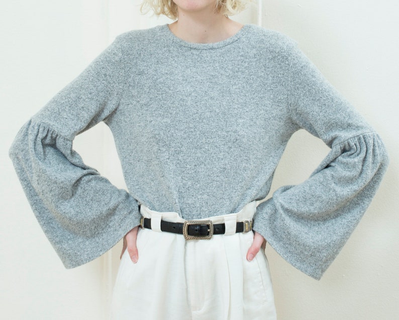 90s gray bell sleeve sweater medium minimal light dove gray gathered sleeve melange sweater crewneck big sleeve minimalist sweater