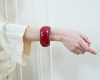 80s red bangle bracelet | chunky plastic bangle cuff bracelet | cherry red bracelet | minimalist bracelet | minimal bangle