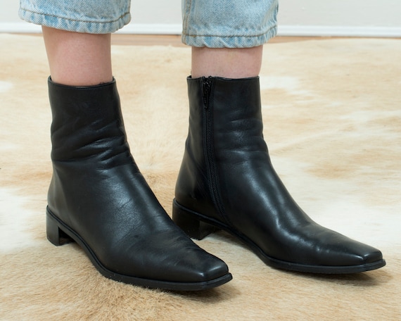 stuart weitzman black leather boots