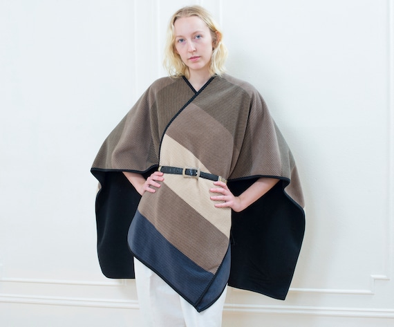 90s brown striped poncho | black striped fleece wr
