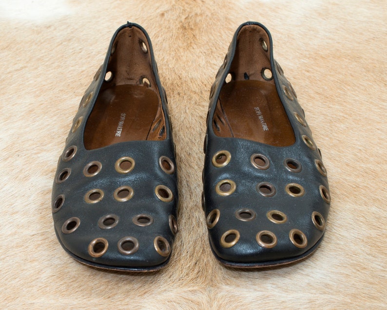 flat studded minimalist flat shoes round toe ballet flats minimal grunge rocker flats 90s black leather grommeted ballet flats 8.5