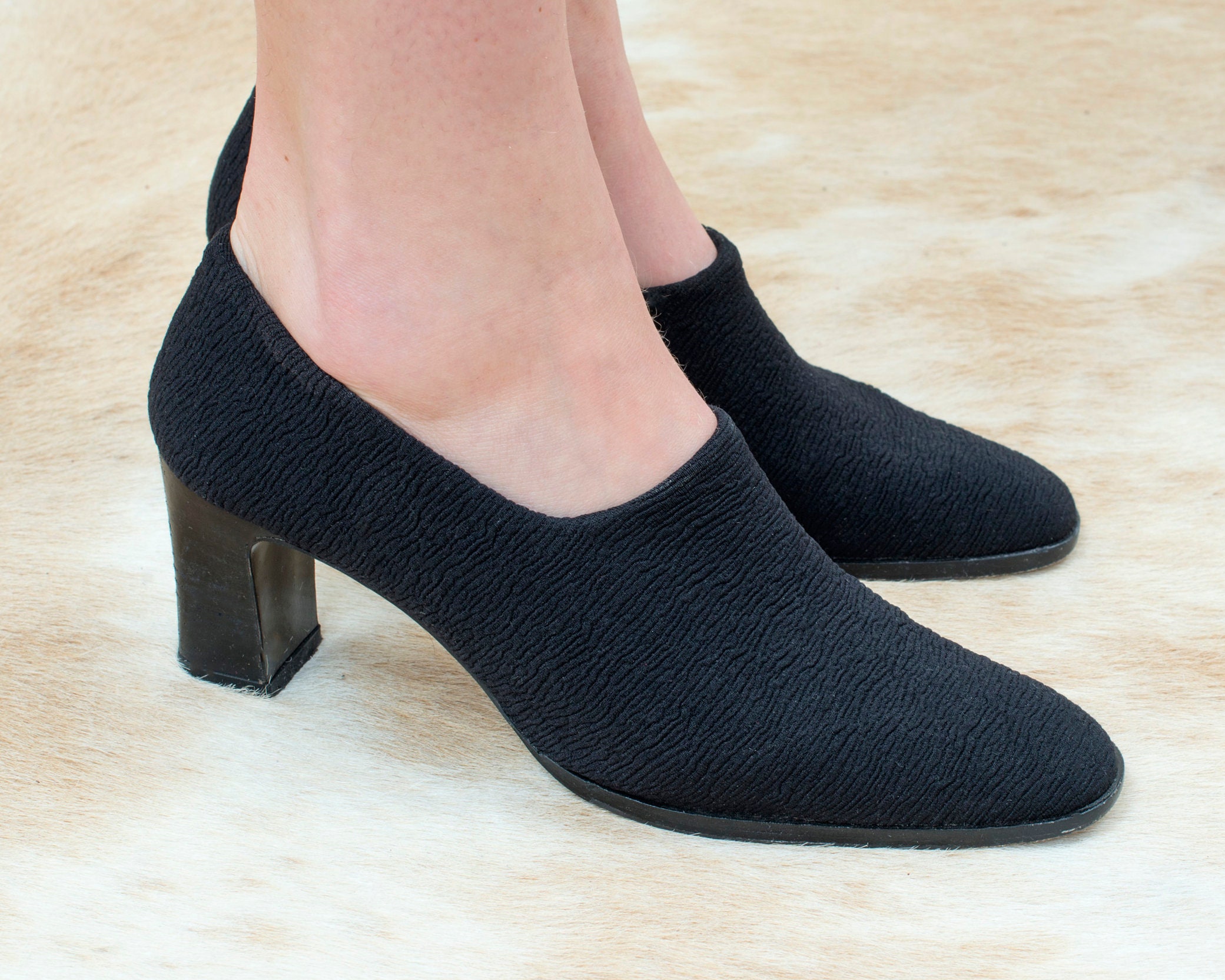 block heel pumps round toe