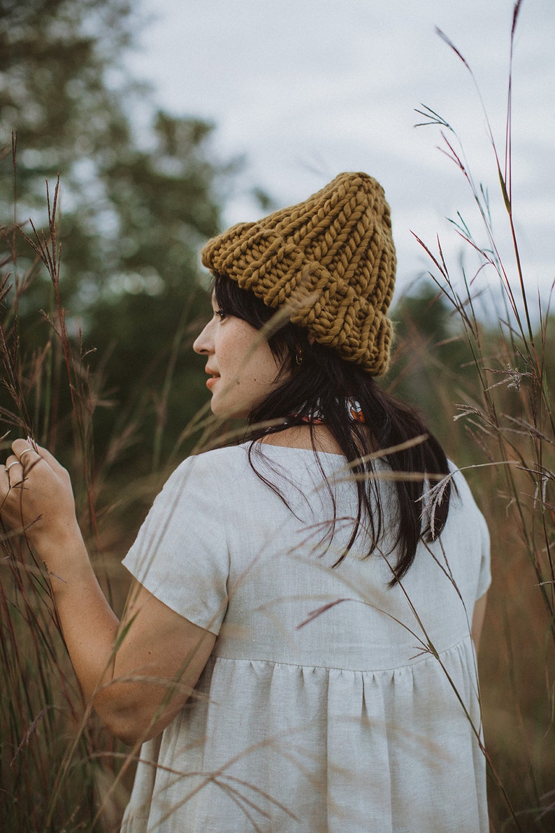 Beginner Friendly Knitting Pattern: Chunky Ribbed Hat Knitting Pattern ...