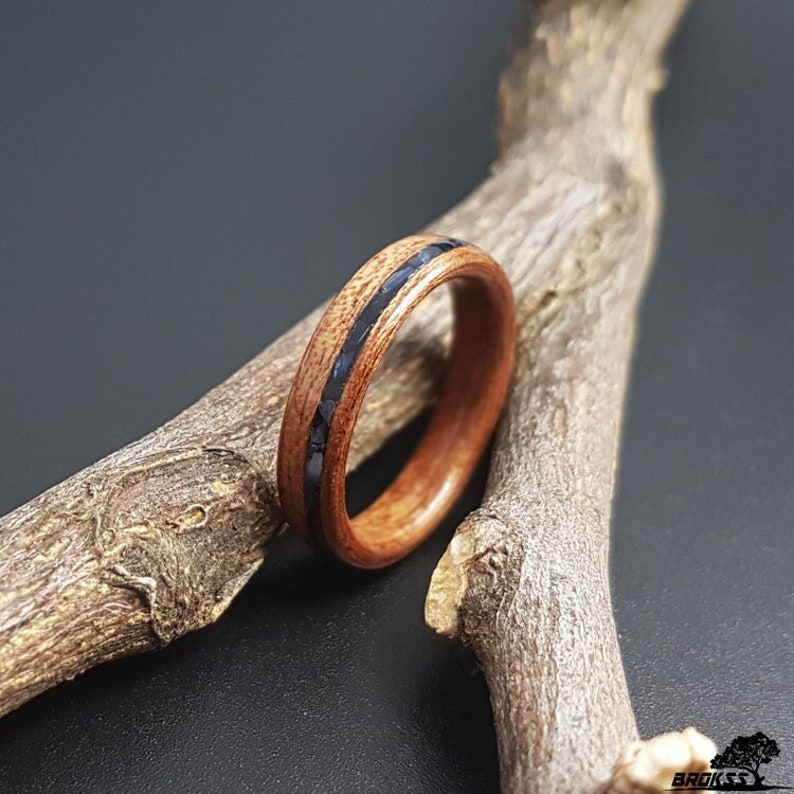 Anillo de madera con inserto de concha, anillo de mujer de madera de caoba, anillo de hombre natural único, anillo de bodas de madera, anillo de bodas, anillo de compromiso imagen 1