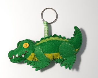 Handmade Felt Crocodile Keychain: Green Alligator Keyring, Bag Charm
