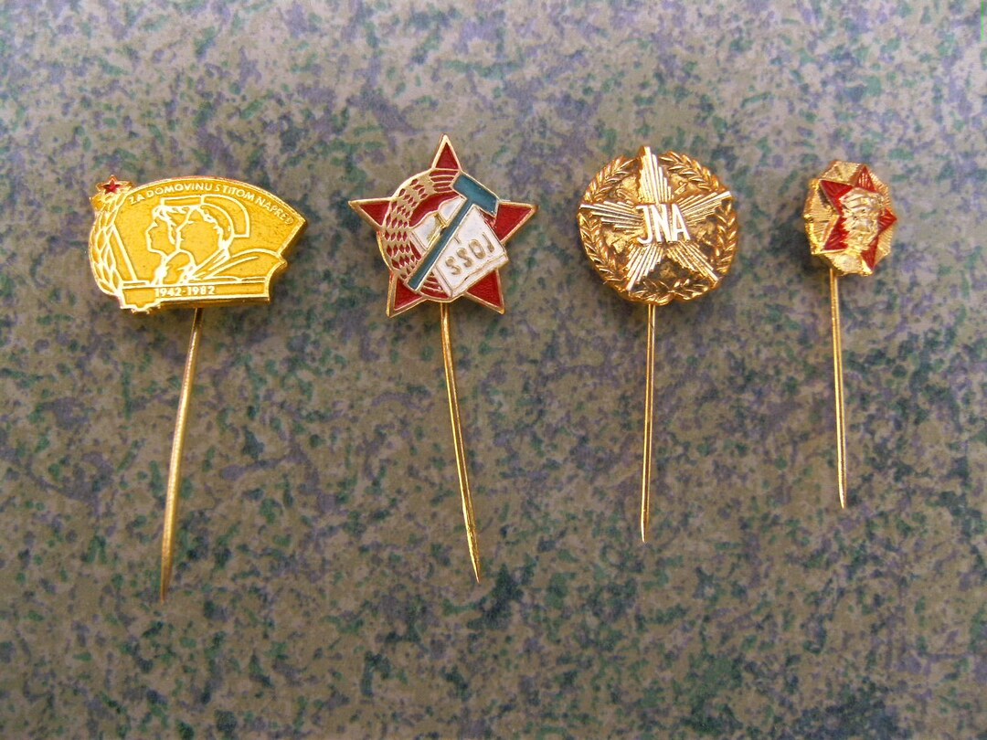 Badges of the Former Yugoslavia ( JNA Army, Tito's Pioneers, Youth ...