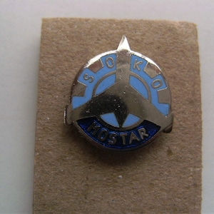 Soko Mostar  Yugoslavia Yugoslav Air Force Aircraft Manufacturer Firm - pin badge