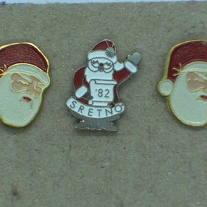 Santa Claus - Vintage pin badges lot of 3