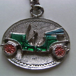 Old car small and old keyring keychains image 6