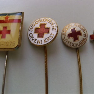 Red Cross Yugoslavia -  vintage pin badges lot of 4