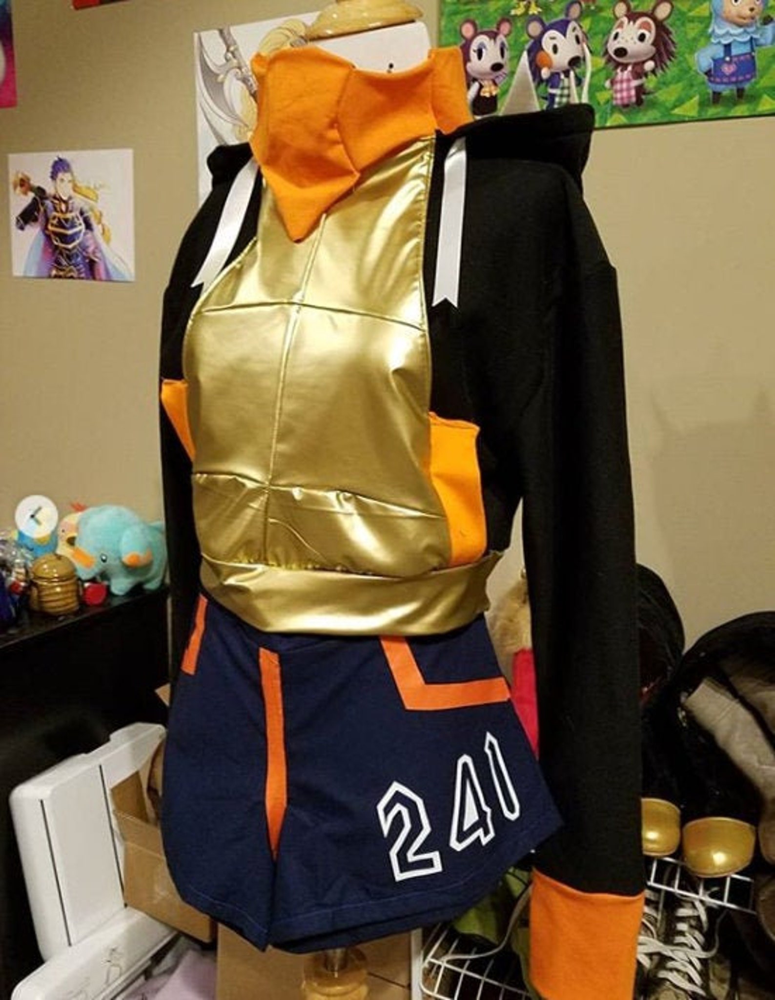 Raihan-inspired crop hoodie | Etsy