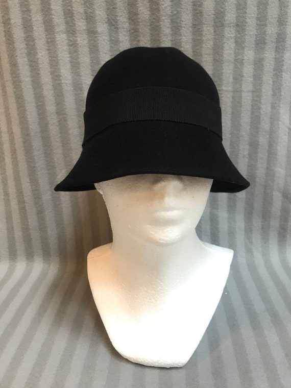 Vintage Black Women's Hat 60s - 70s Winter Huntin… - image 1