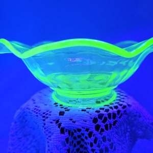Vintage Green Depression Glass Footed Bowl  Uranium Glass Bowl  Vaseline Glass Bowl