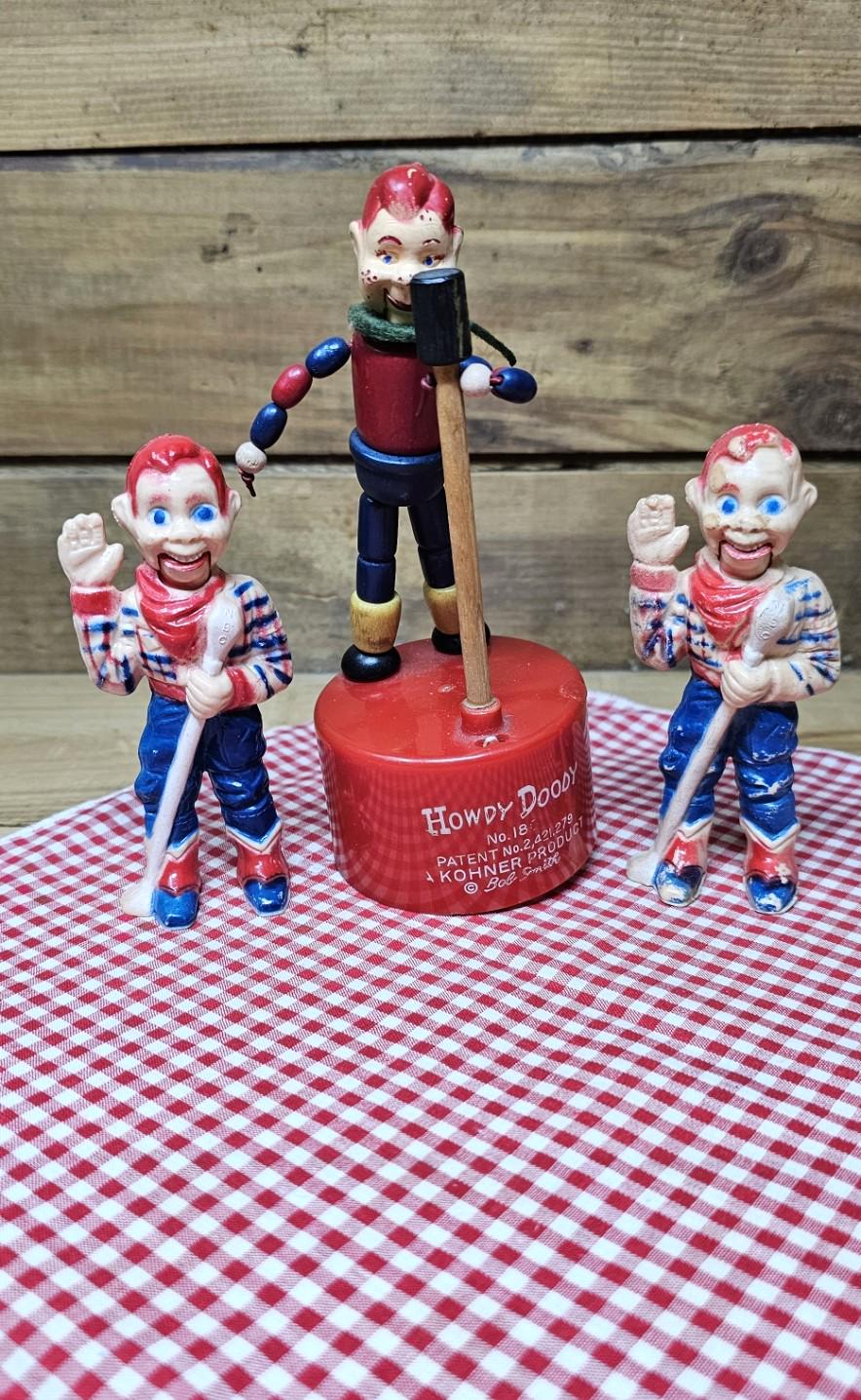 Vintage 1950's Howdy Doody Puppet Figurines Howdy Doody