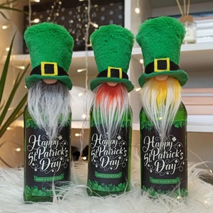 St Patricks Gnome Bottle Topper, St Patricks Party Decoration Set of3