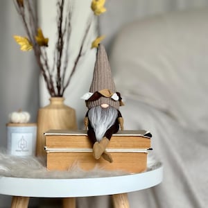 Autumn Brown Gnome, Farmhouse Fall Gnome, Shelf Sitter Scandinavian Gnome, Tiered Tray Gnome, Thanksgiving Gnome, Rustic Home Gnome