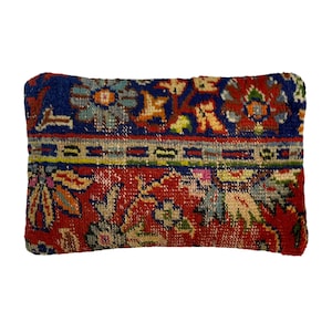 Handwoven Turkish Kilim Pillow Cover: Vintage Wool Cushion (30x50 cm)