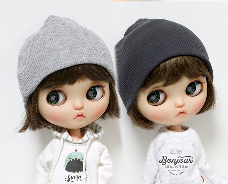 Blythe doll clothes - Gray Charcoal beanie 2 color
