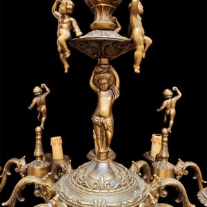 Magnificent Antique Chandelier in Solid Gilded Bronze – 12 Lights – Baroque Style