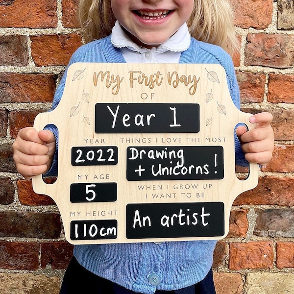 Schulanfang Schild - Wiederverwendbare Erinnerungsfototafel mit Griffen | Zurück in der Schule | Schulanfang Kindergarten Vorschule