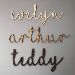 Nom personnalisé Signe en bois - Mur / Porte - Police « Terre » - Art Nursery Decor Kids Baby Room Home Plaque Mariage