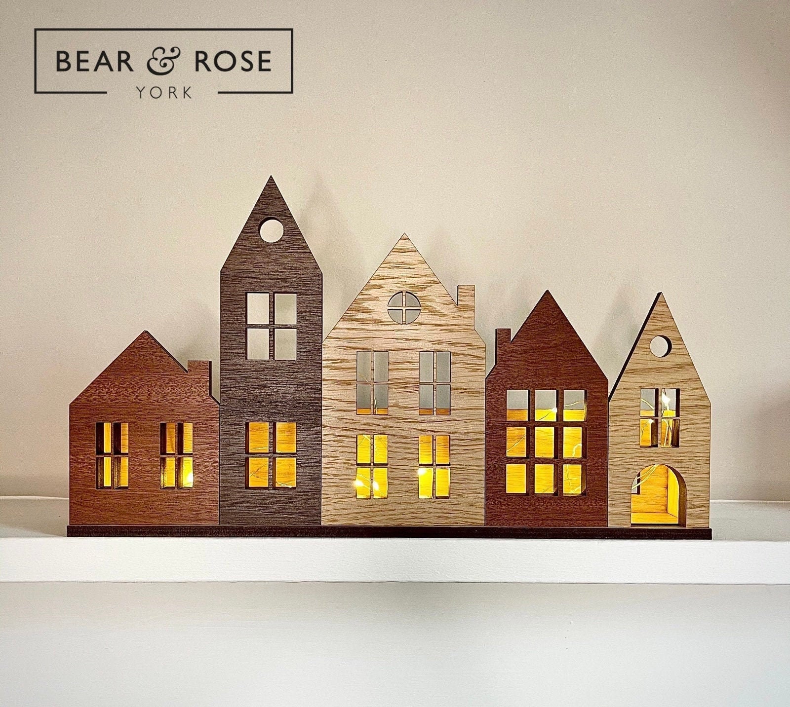 Scandi House Decor Set - Bois Mixtes Bougeoir Led en Bois/Scandinave Hygge Village Lampe à Thé Style