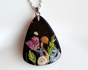 Real Mushroom Necklace with Flower, Handmade Resin Terrarium Pendant, Cottagecore Forest Jewelry, Nature Inspired Gift for Her