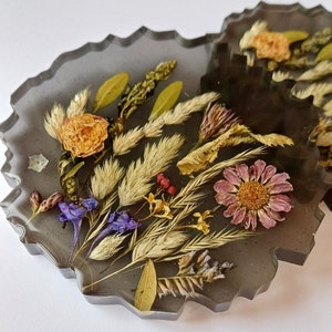 Coaster, flower coaster, coasters set, black coasters, gift for woman, gift for home, home decor, handmade gift, gift idea, unique gift
