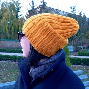 Merino wool hat, unisex, a great accessory for women and men, can be worn with a lapel color in choice