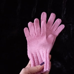 Warm and soft gloves Knitted from merino wool image 1