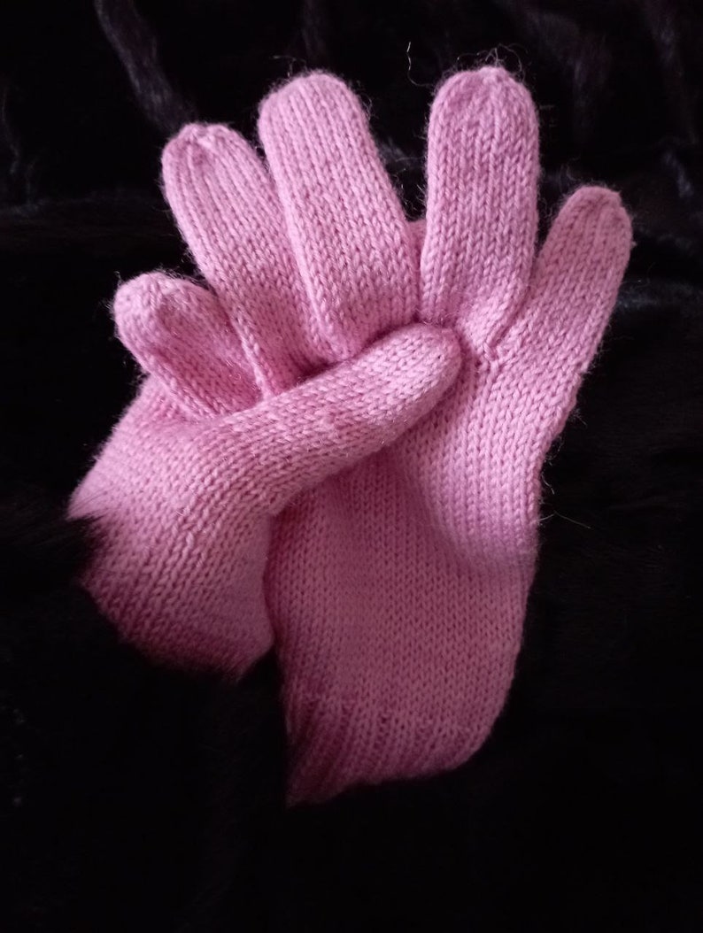 Warm and soft gloves Knitted from merino wool image 4
