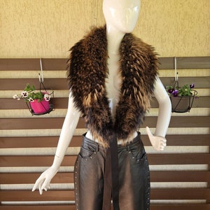 Bruine zwarte omslagdoek zachte warme pluizige geschilderde wasbeer kraag sjaal elegante stijl avond schouder wrap cadeau aan haar moeder vrouwen accessoires