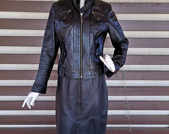 Perfect Women's Vintage Black Real Genuine Leather Tailored Fitting Biker Rocker Jacket Short Blazer Rock Festival Wear Quilted Medium size