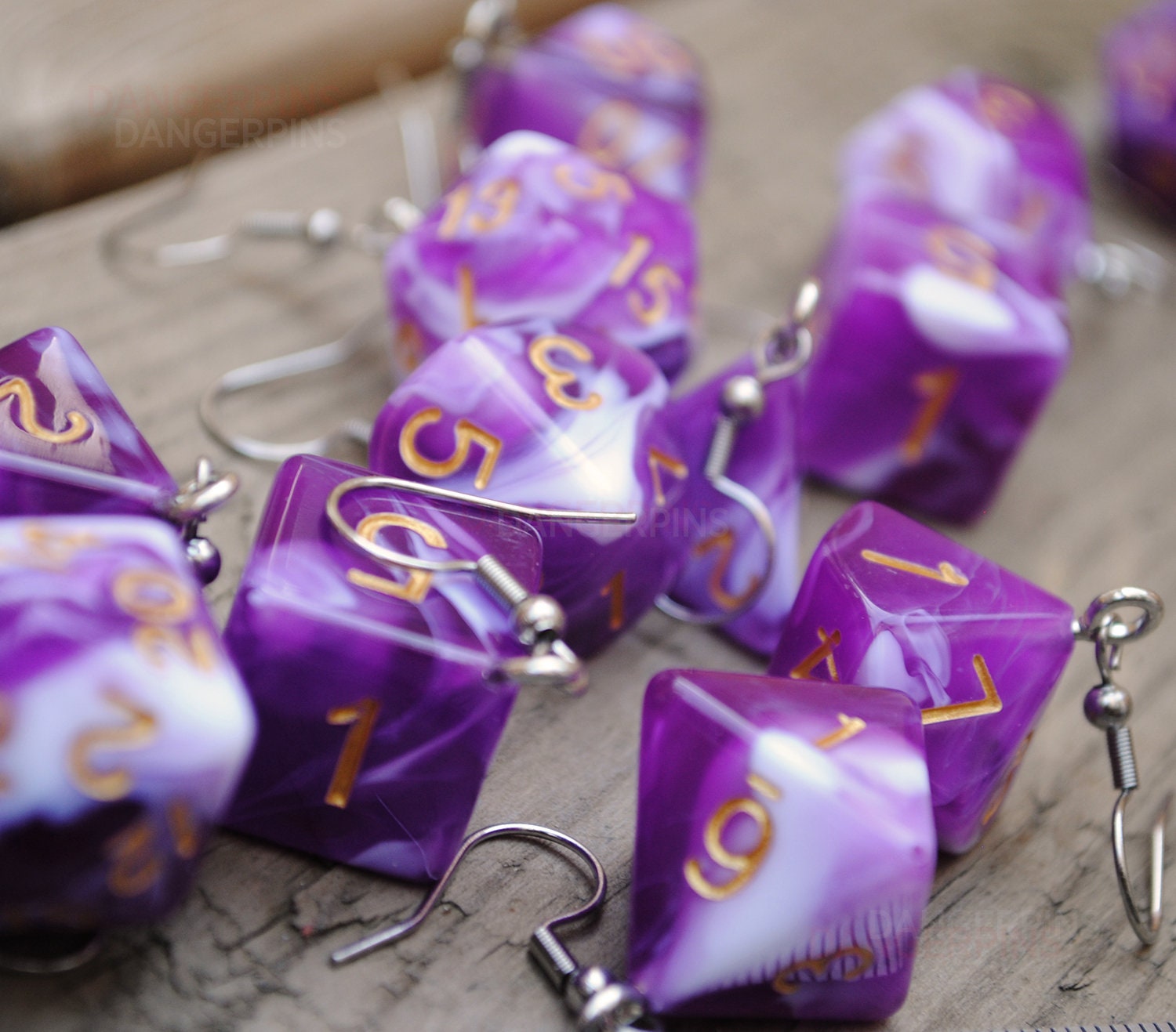 Grape Cream swirl RPG dice earrings D4 D6 D8 D10 D12 D20 Etsy.de