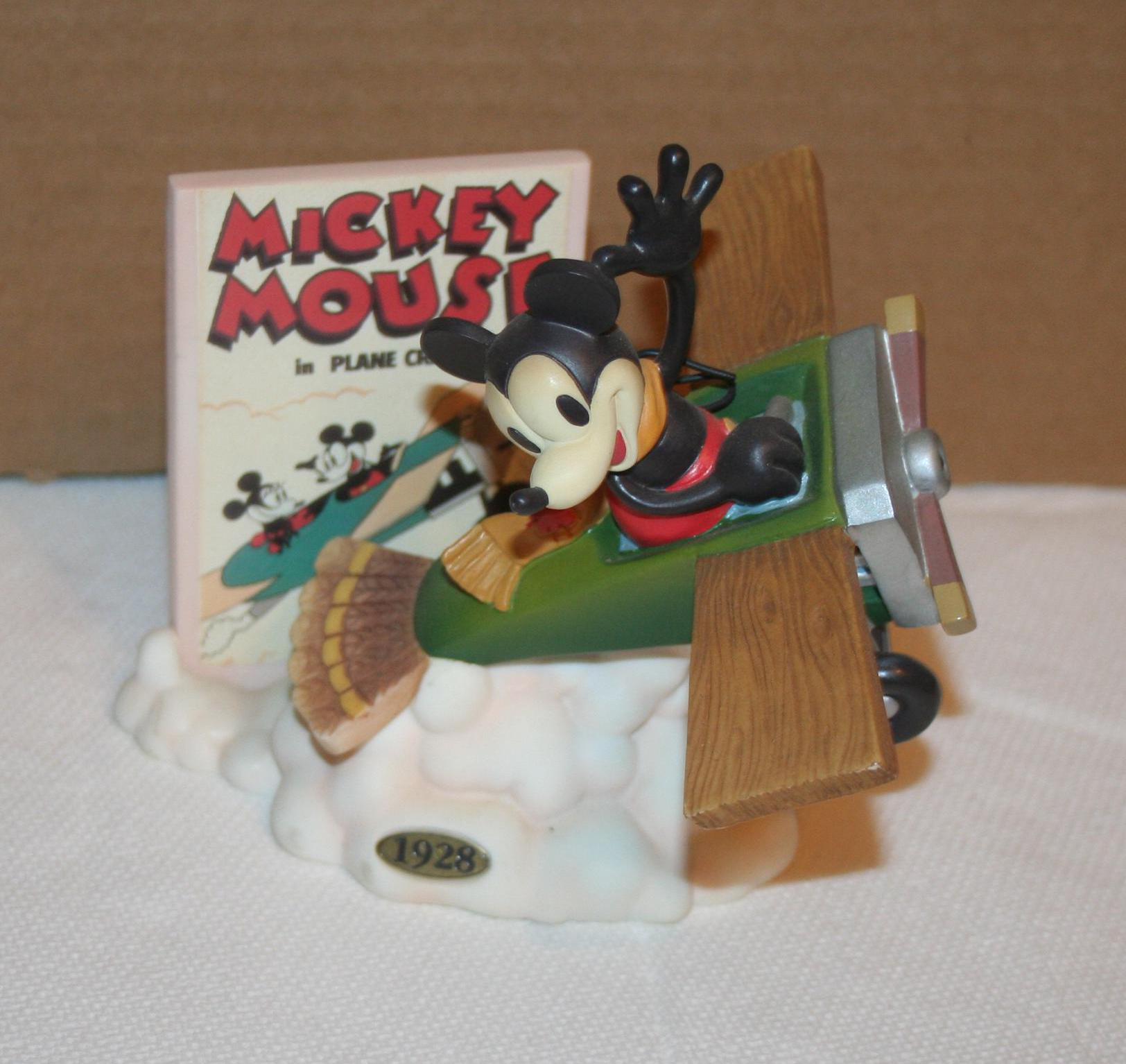 ディズ二ーWDCCフィギュアミッキーHow to Fly Plane Crazy Mickey Mouse in Plane Crazy Porcelain Figurine - Etsy