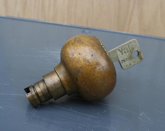 Antique Brass 2" Door Knob with Yale Cylinder Lock and Key LOT