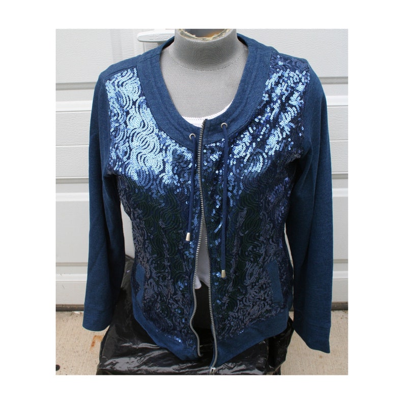 Onque Casuals Women/'s Blue Shiny Jacket Size Med