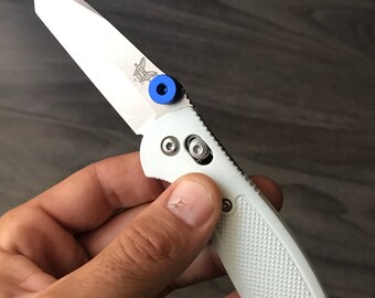Griptilian CUSTOM Gun Black Spike Thumb Stud Benchmade Mini Griptilian