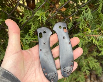 Benchmade Griptilian (Large) Scale Set  Darkwood Finish  Large Griptilian Models Only - 2x Scales