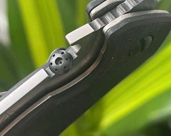 Emerson GALAXY Thumb Disc Integrated Disc & Screw - Black