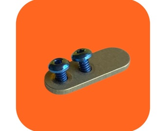 Tornillos de pestaña de relleno para modelos Rick Hinderer XM-18 XM-24 Jurrasic Eklipse 2 tornillos Torx de titanio azul anodizado * También funciona con clip de bolsillo